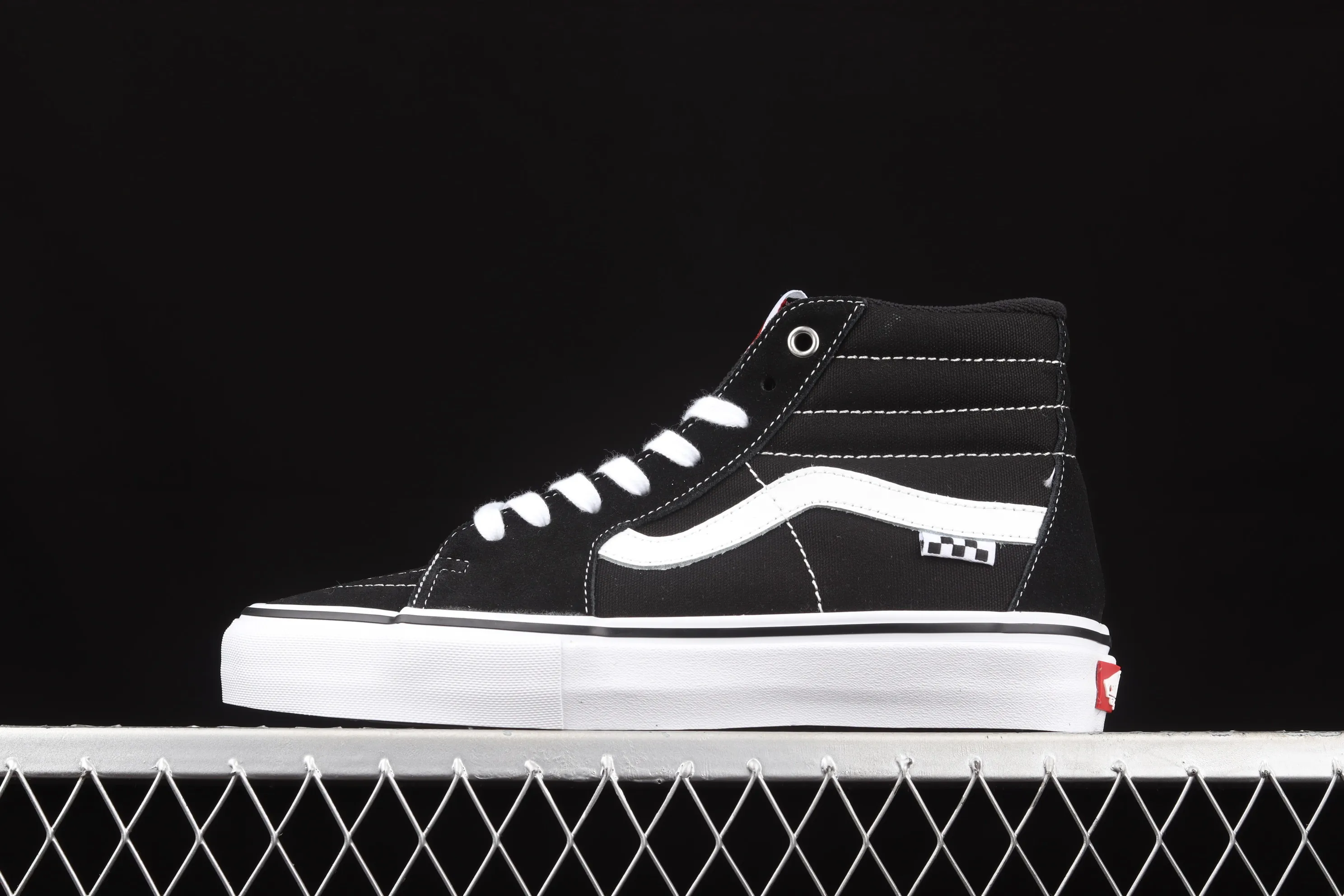 All categories Vans Vans series Vans Mid Vans China Vans Sk8-Hi Vans black side checkerboard professional skateboard shoes VN0A5FCCY28